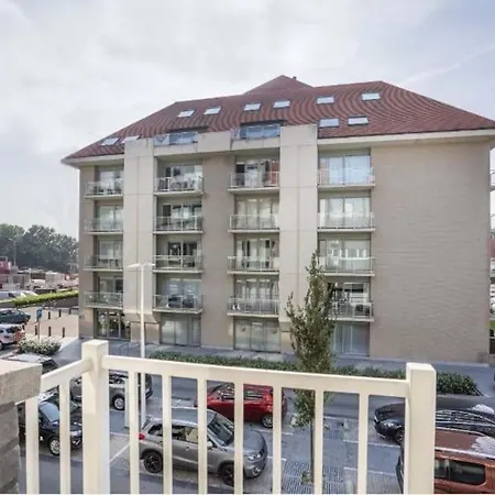 Residentie Malaga Met Garage Apartment Nieuwpoort Exterior photo