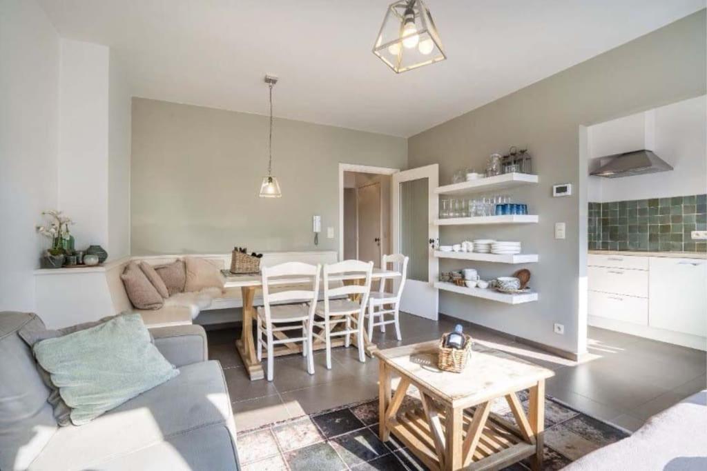 Apartment Residentie Malaga Met Garage Nieuwpoort